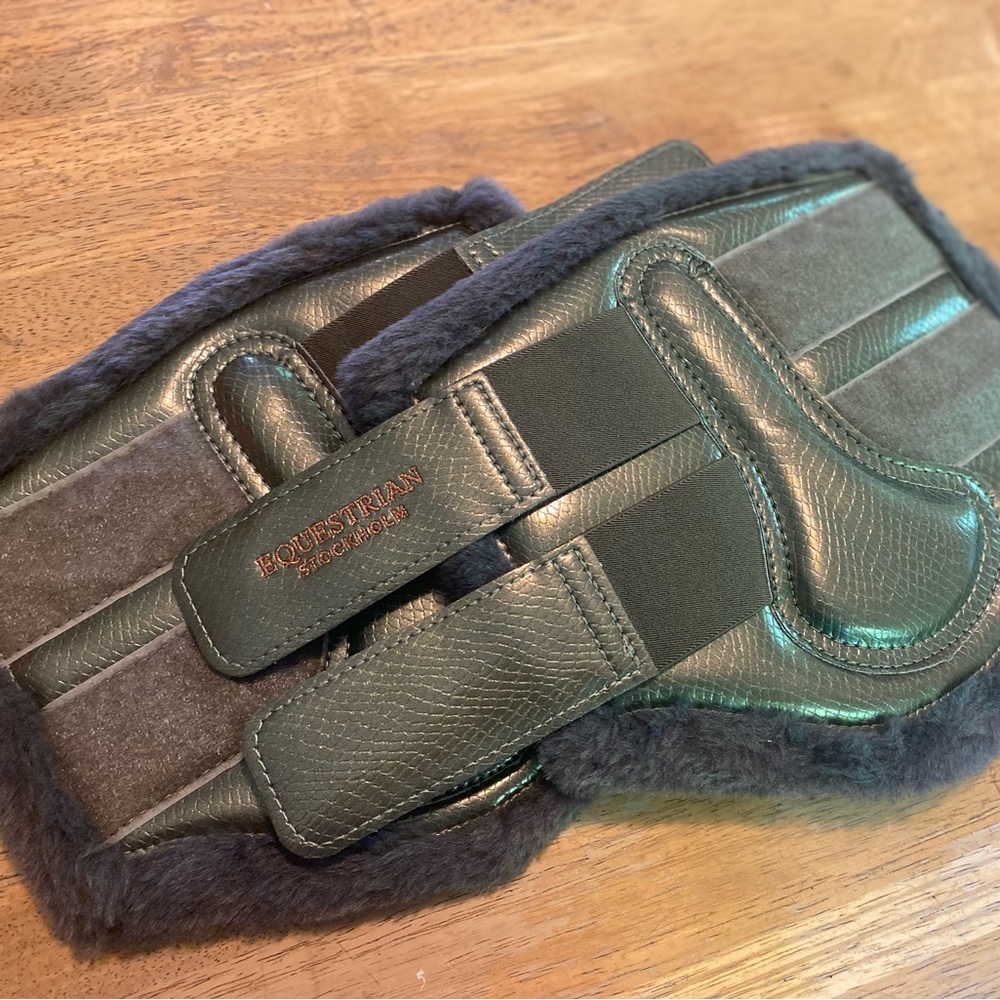 Equestrian Stockholm brushing boots green